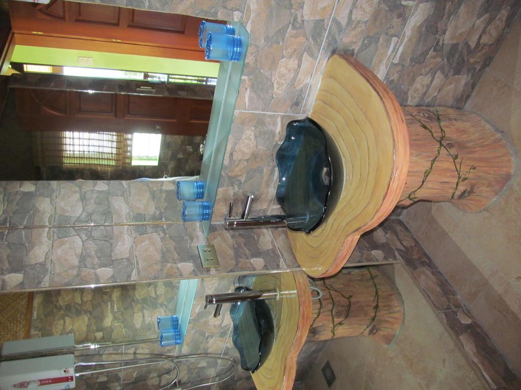 Parrot Paradise Resort Boljoon Rom bilde