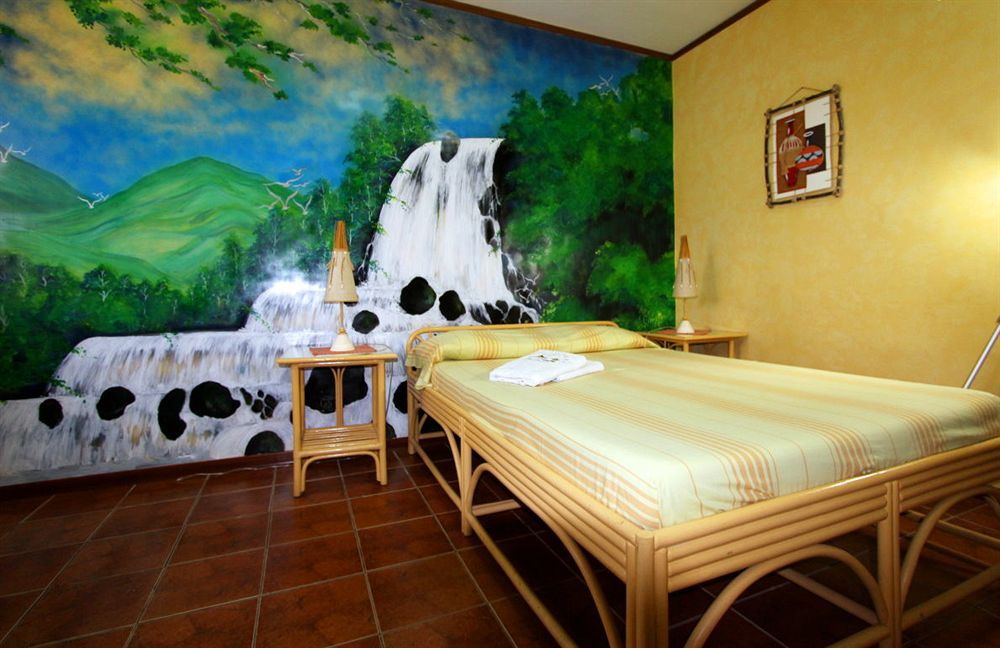 Parrot Paradise Resort Boljoon Eksteriør bilde