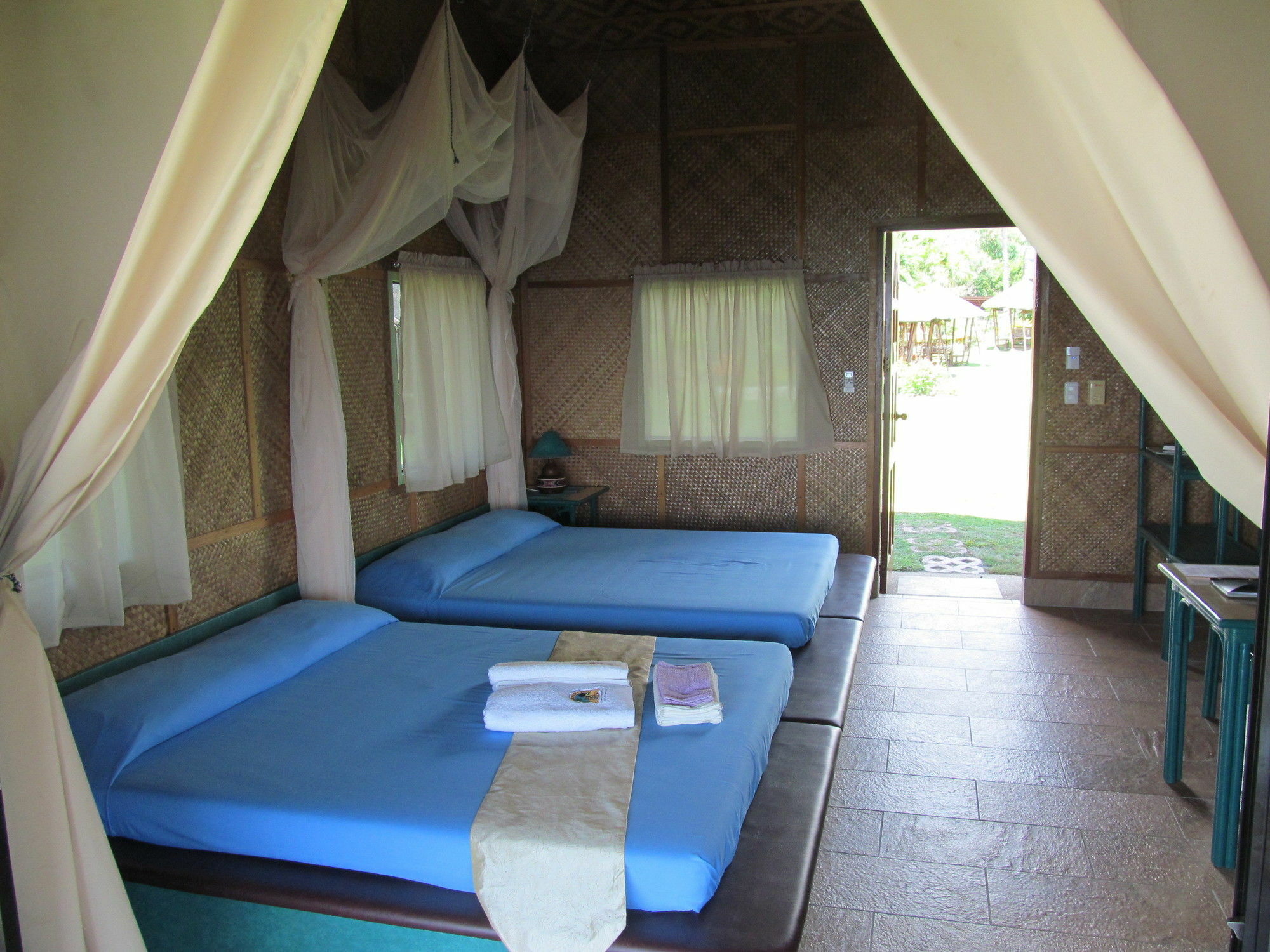 Parrot Paradise Resort Boljoon Eksteriør bilde